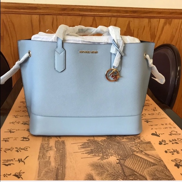 Michael Kors Handbags - $348 Michael Kors Trista large Tote leather bag.